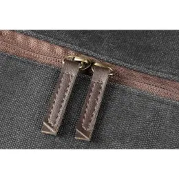 Hamilton Canvas Weekend Bag Close Up Zip